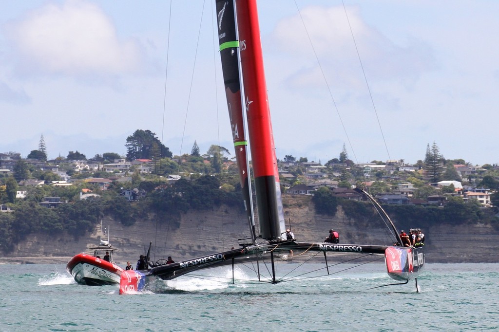 ETNZ120213 (14) - Emirates Team NZ - AC72 Aotearoa February 12, 2013 © Richard Gladwell www.photosport.co.nz